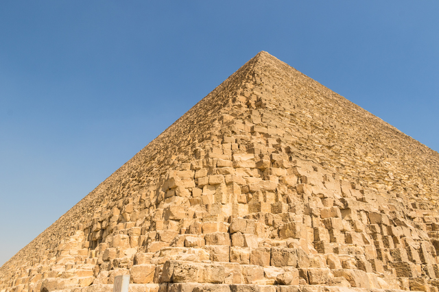 ピラミッドの画像